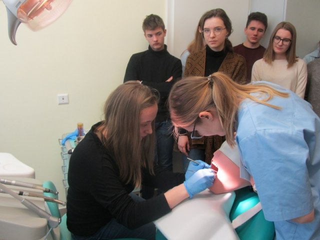  „Leczymy Oskara” – warsztaty stomatologiczne na Uniwersytecie Medycznym
